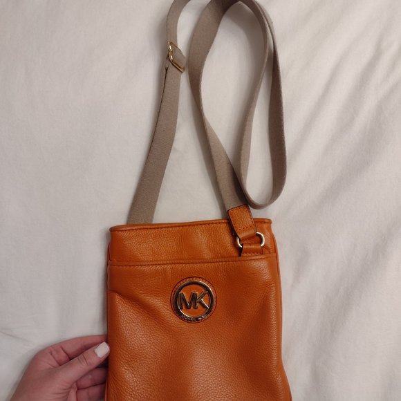 MICHAEL Michael Kors Orange Logo Leather Crossbody - Picture 7 of 12